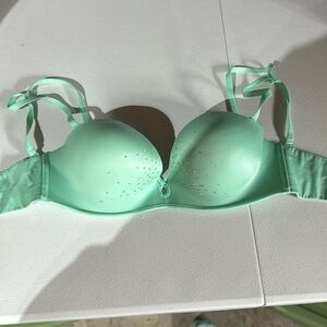 Victoria’s Secret bra